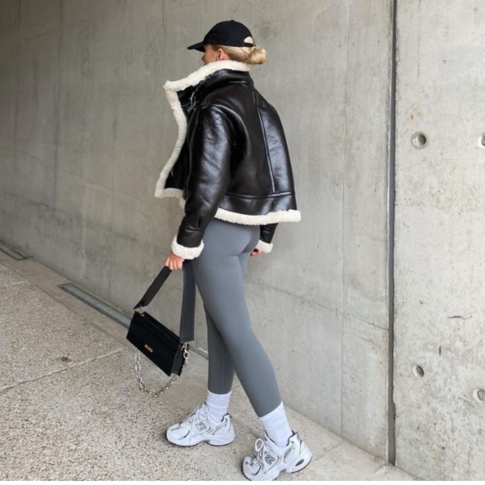 🔥LAST 1 LEFT!!🔥 ZARA NWT Bloggers Favorite Faux Leather Fleece Collar Jacket - Picture 15 of 16